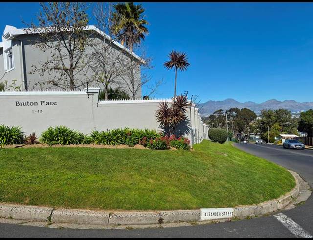 2 BEDROOM APARTMENT FOR SALE IN HELDERVUE